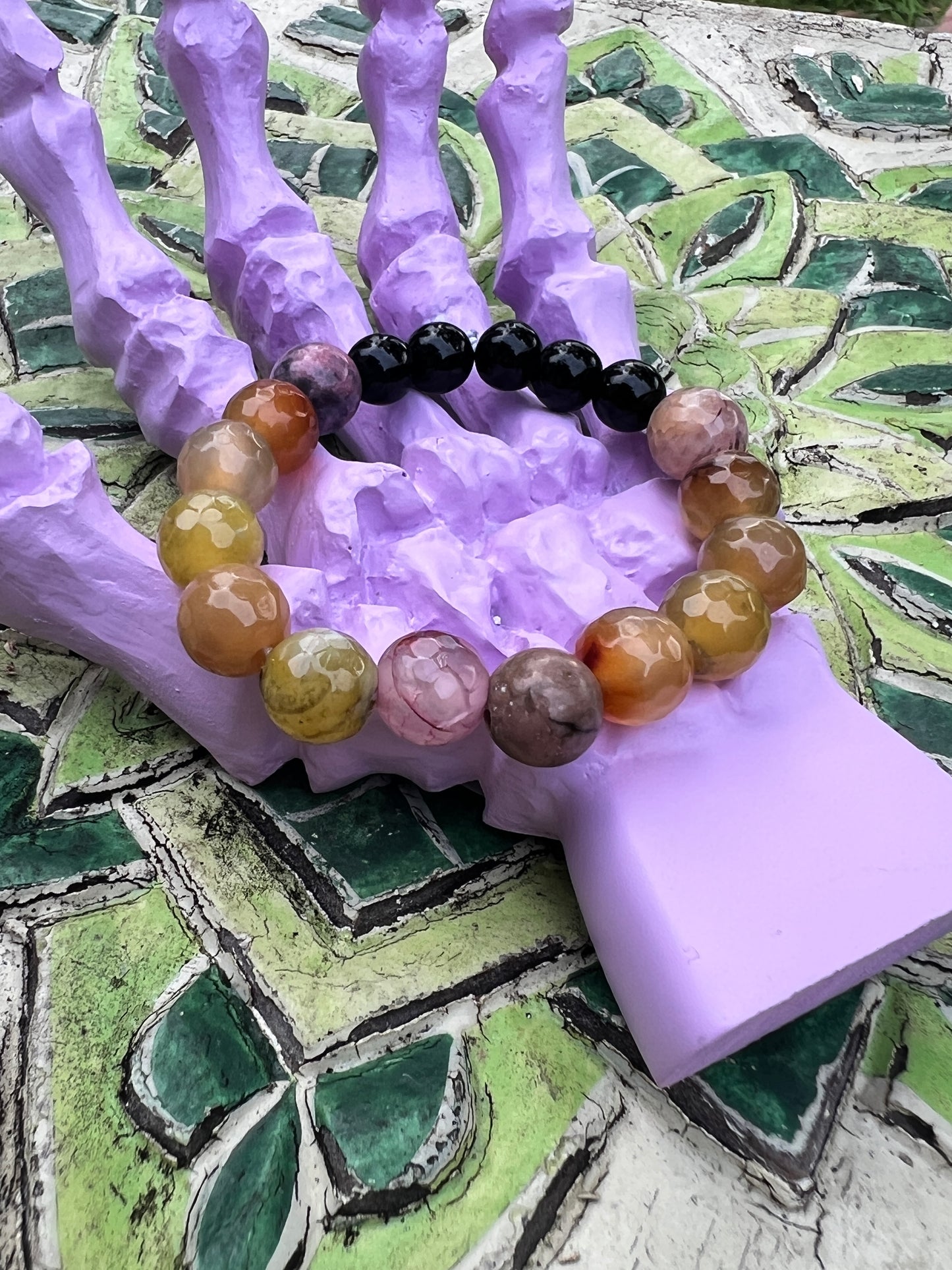 Dyed Agate and Lava Rock Elastic Bracelet